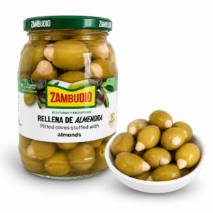 Migdolais įdarytos alyvuogės